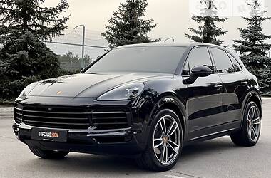 Внедорожник / Кроссовер Porsche Cayenne 2020 в 