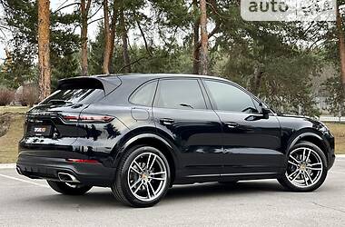 Внедорожник / Кроссовер Porsche Cayenne 2020 в 