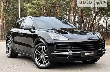 Внедорожник / Кроссовер Porsche Cayenne 2020 в 