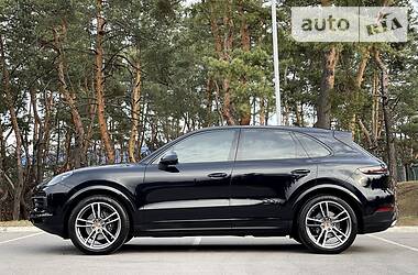Внедорожник / Кроссовер Porsche Cayenne 2020 в 