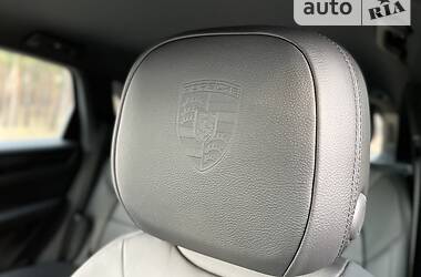 Внедорожник / Кроссовер Porsche Cayenne 2020 в 