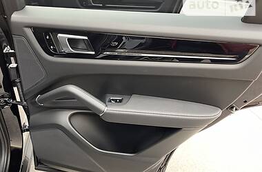 Внедорожник / Кроссовер Porsche Cayenne 2020 в 