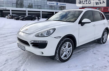 Внедорожник / Кроссовер Porsche Cayenne 2012 в 