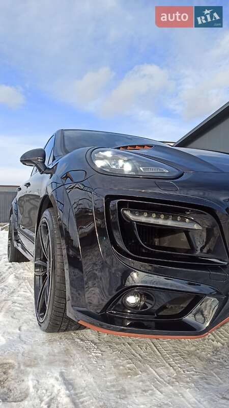 Внедорожник / Кроссовер Porsche Cayenne 2016 в Львове