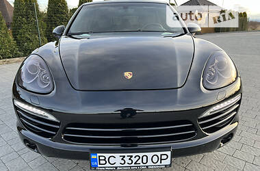 Позашляховик / Кросовер Porsche Cayenne 2013 в Стрию