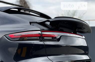 Внедорожник / Кроссовер Porsche Cayenne 2019 в 