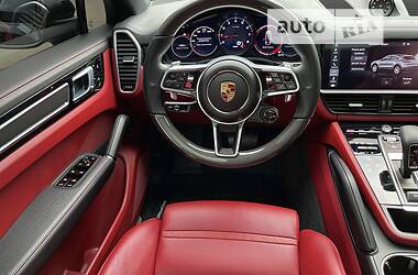 Внедорожник / Кроссовер Porsche Cayenne 2019 в 