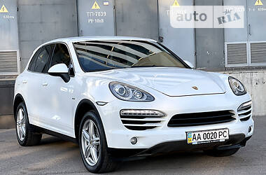 Внедорожник / Кроссовер Porsche Cayenne 2012 в Киеве