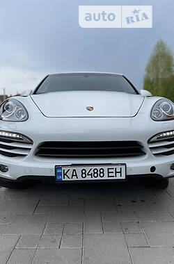 Внедорожник / Кроссовер Porsche Cayenne 2012 в Ровно