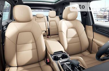 Внедорожник / Кроссовер Porsche Cayenne 2022 в 