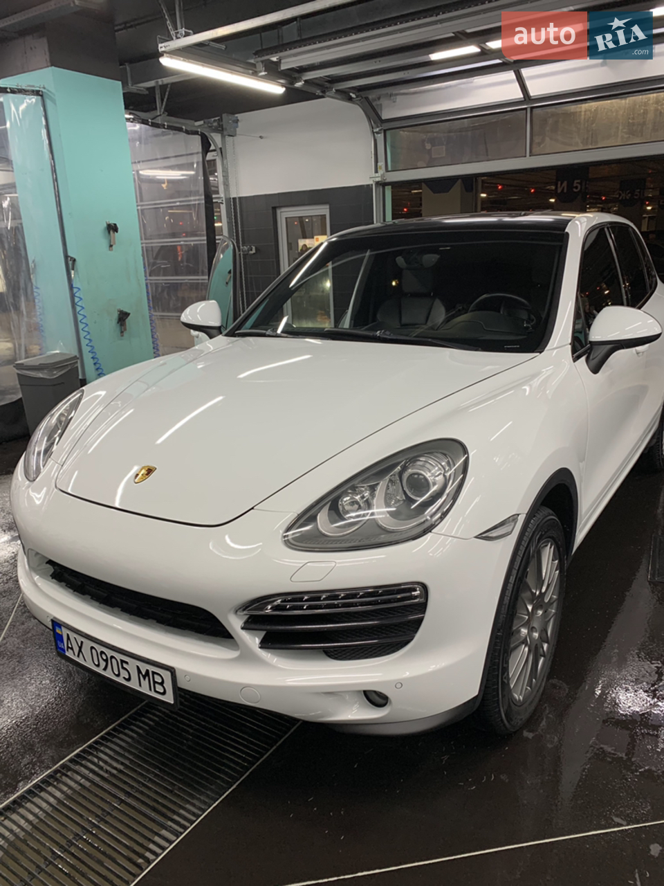 2012 Porsche Cayenne - мініатюра 29