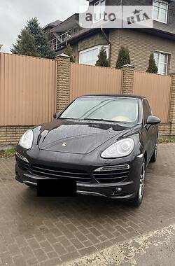 Позашляховик / Кросовер Porsche Cayenne 2010 в Києві