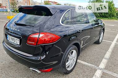 Внедорожник / Кроссовер Porsche Cayenne 2012 в Черновцах