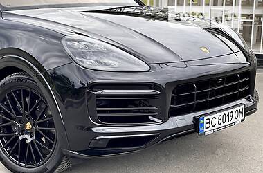 Внедорожник / Кроссовер Porsche Cayenne 2019 в 