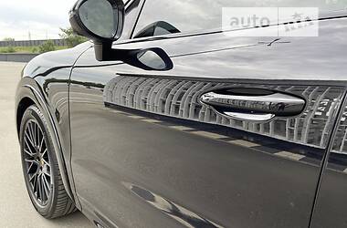 Внедорожник / Кроссовер Porsche Cayenne 2019 в 