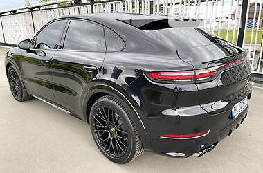 Внедорожник / Кроссовер Porsche Cayenne 2019 в 