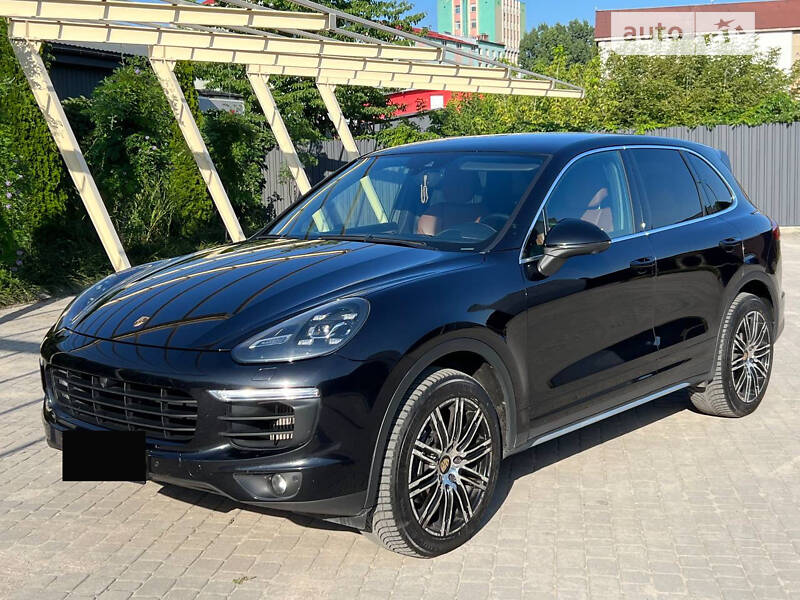 Porsche Cayenne Cayenne E2