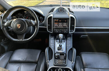 Внедорожник / Кроссовер Porsche Cayenne 2013 в Киеве