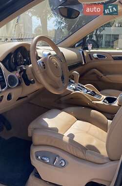 Внедорожник / Кроссовер Porsche Cayenne 2012 в Харькове