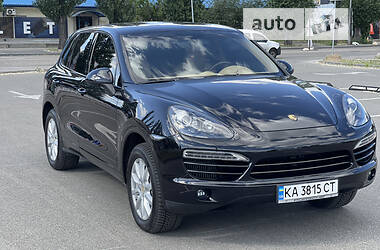 Позашляховик / Кросовер Porsche Cayenne 2010 в Києві