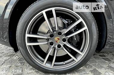 Внедорожник / Кроссовер Porsche Cayenne 2021 в 