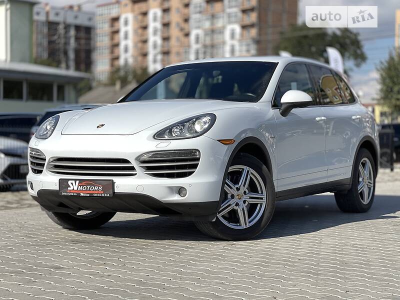 Внедорожник / Кроссовер Porsche Cayenne 2014 в Черновцах