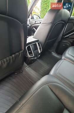 Внедорожник / Кроссовер Porsche Cayenne 2015 в Черновцах