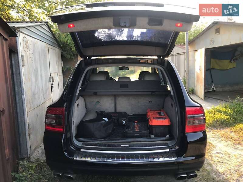 Позашляховик / Кросовер Porsche Cayenne 2004 в Києві