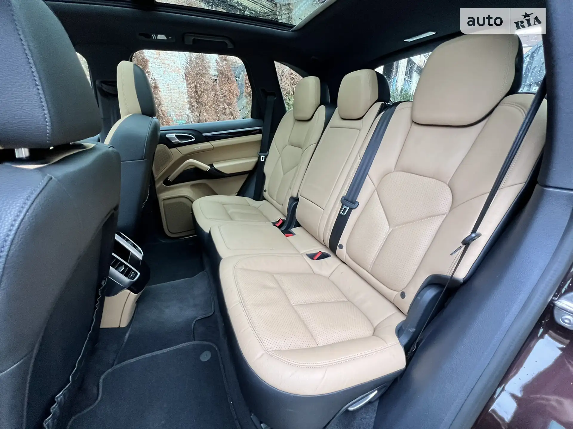 2017 Porsche Cayenne - мініатюра 46
