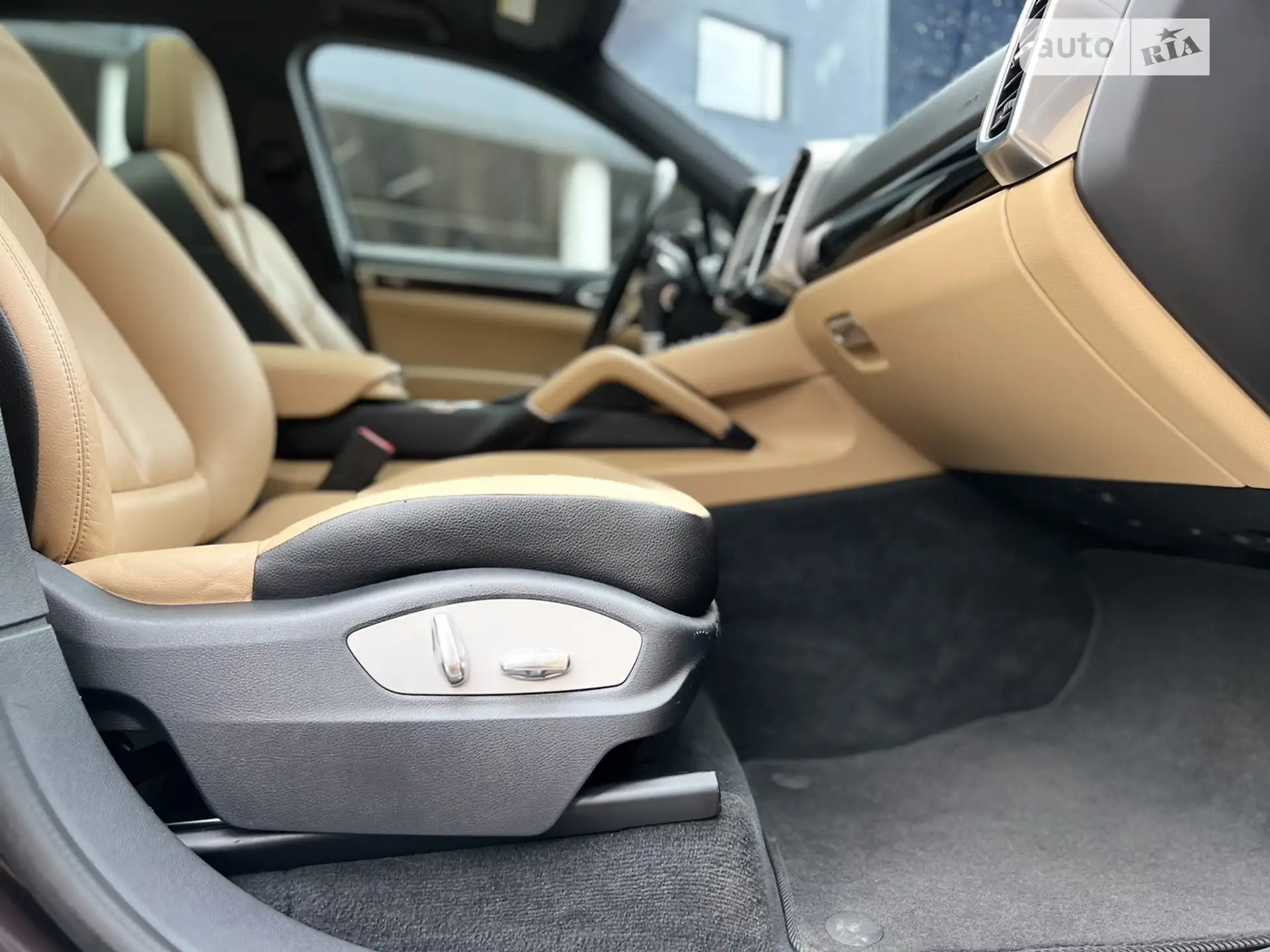 2017 Porsche Cayenne - мініатюра 55