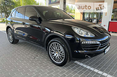 Внедорожник / Кроссовер Porsche Cayenne 2013 в 