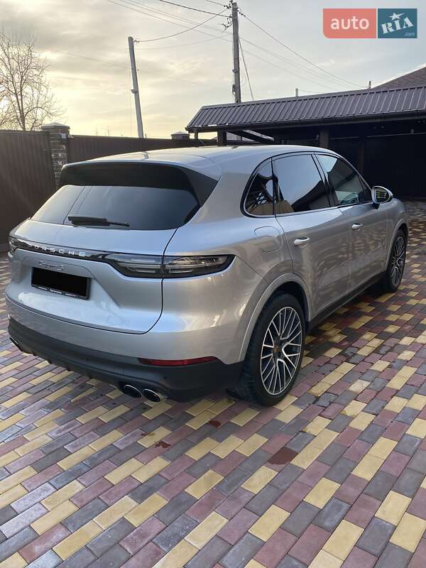 Позашляховик / Кросовер Porsche Cayenne 2020 в Дніпрі