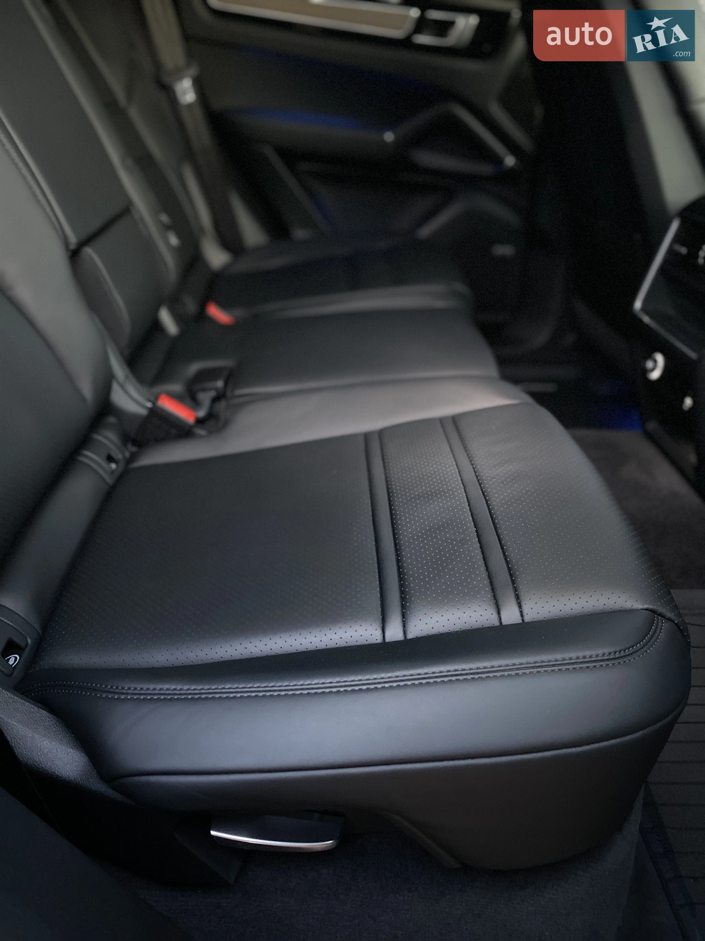 2020 Porsche Cayenne - мініатюра 76