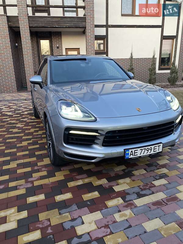 Porsche Cayenne 2020