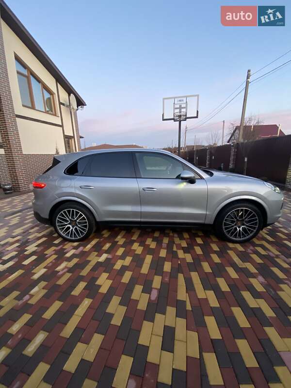 Позашляховик / Кросовер Porsche Cayenne 2020 в Дніпрі