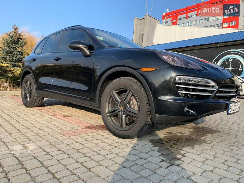 Внедорожник / Кроссовер Porsche Cayenne 2014 в Львове