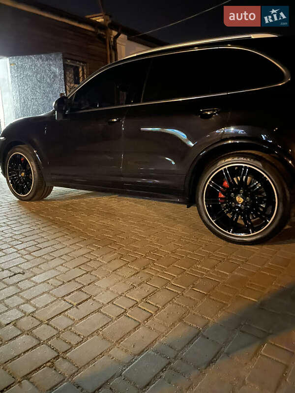 Позашляховик / Кросовер Porsche Cayenne 2010 в Одесі