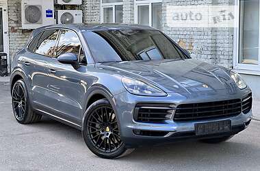 Позашляховик / Кросовер Porsche Cayenne 2017 в 