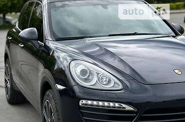 Позашляховик / Кросовер Porsche Cayenne 2013 в Харкові