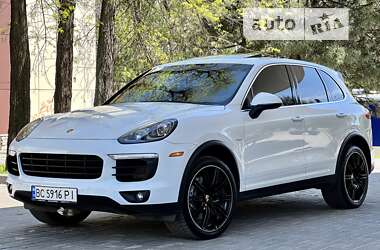 Внедорожник / Кроссовер Porsche Cayenne 2015 в Днепре