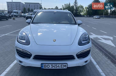 Внедорожник / Кроссовер Porsche Cayenne 2013 в Тернополе