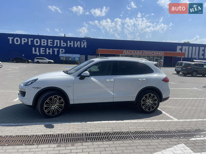 Внедорожник / Кроссовер Porsche Cayenne 2013 в Тернополе