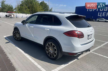 Внедорожник / Кроссовер Porsche Cayenne 2013 в Тернополе