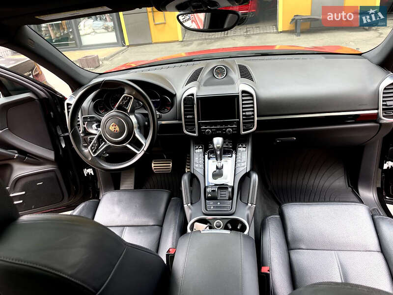 Внедорожник / Кроссовер Porsche Cayenne 2015 в Киеве фото 6 Внедорожник / Кроссовер Porsche Cayenne 2015 в Киеве
