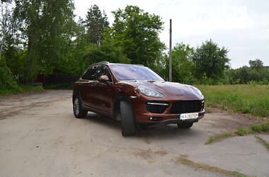 Внедорожник / Кроссовер Porsche Cayenne 2010 в Киеве