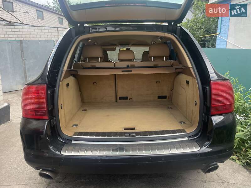 Внедорожник / Кроссовер Porsche Cayenne 2005 в Варве