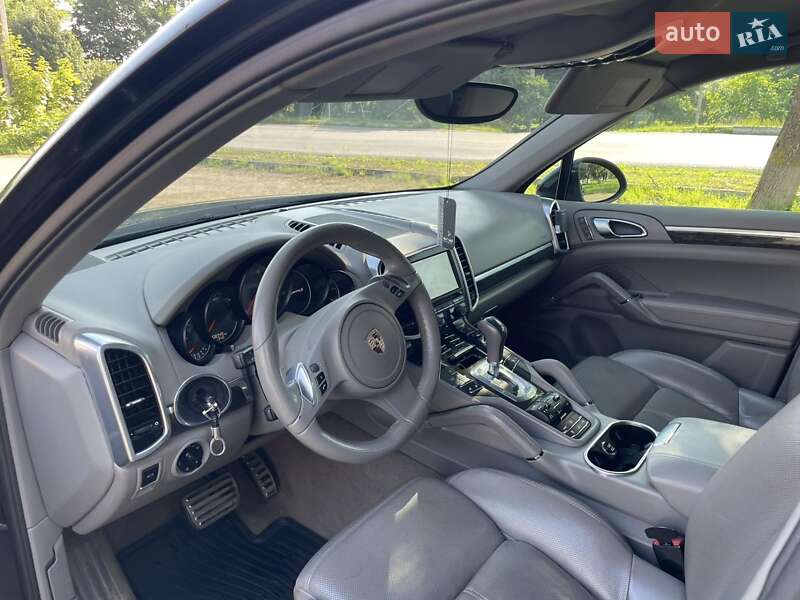 Внедорожник / Кроссовер Porsche Cayenne 2010 в Ивано-Франковске