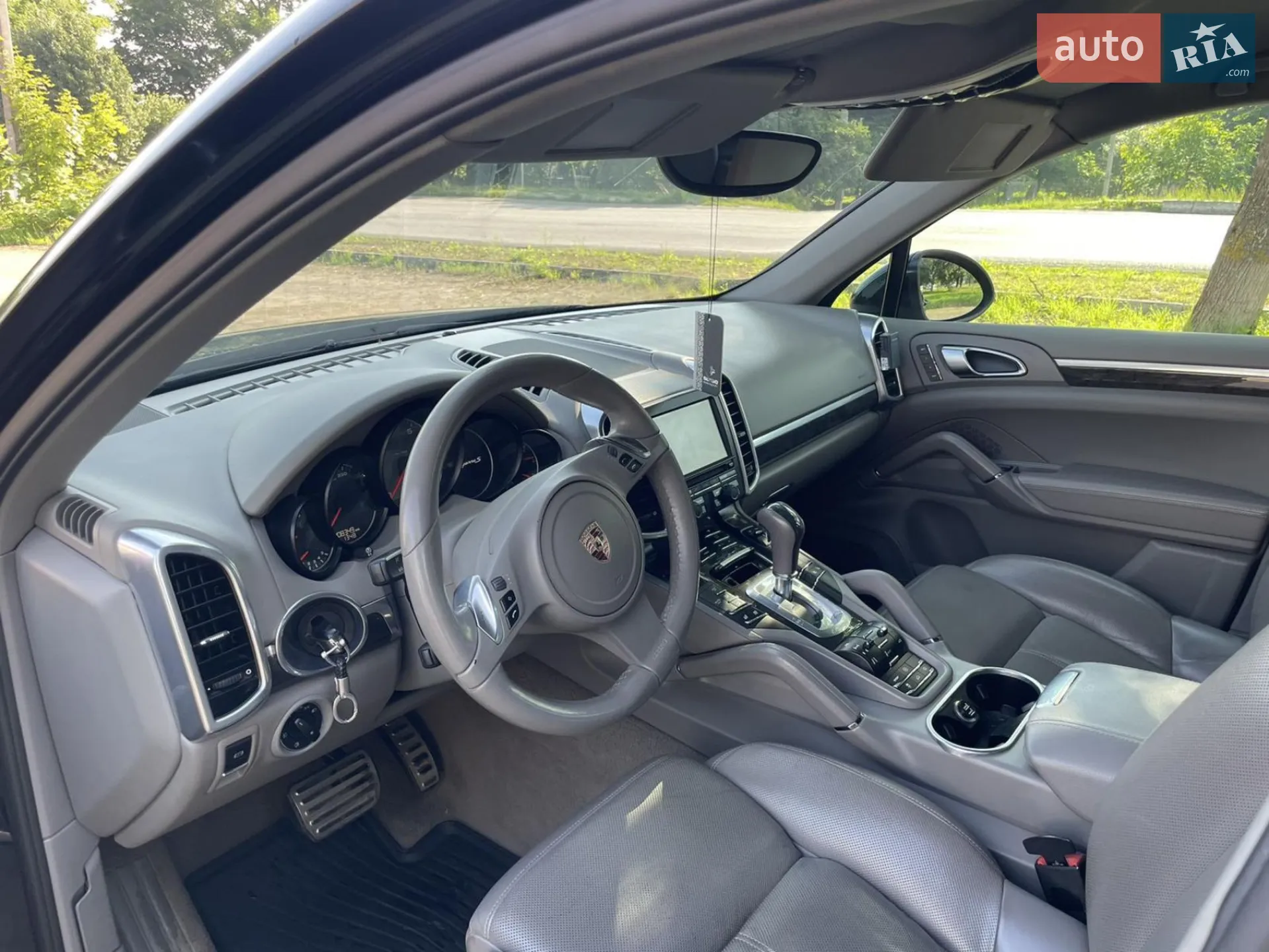 2010 Porsche Cayenne - мініатюра 10
