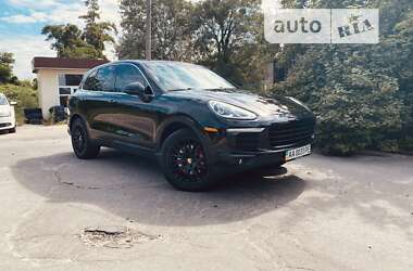 Внедорожник / Кроссовер Porsche Cayenne 2015 в 