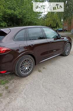 Внедорожник / Кроссовер Porsche Cayenne 2013 в Шполе